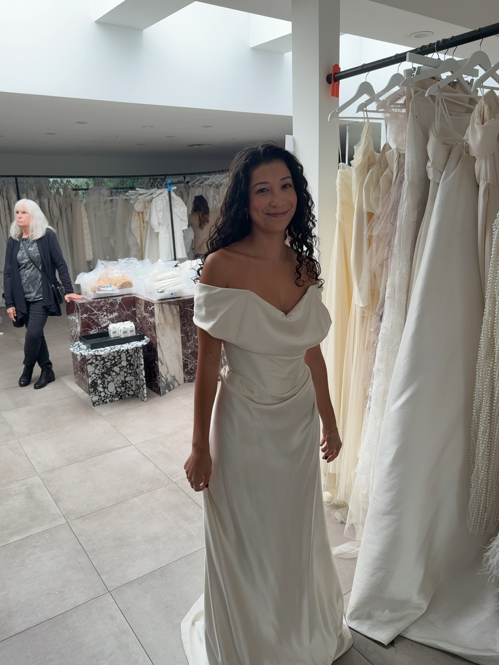 Vivienne Westwood Nova Cocette Ivory Satin Gown (2022) - Picture 5 of 10